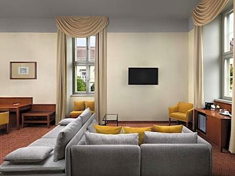 Junior Suite with Two Single Beds and Sofa Bed