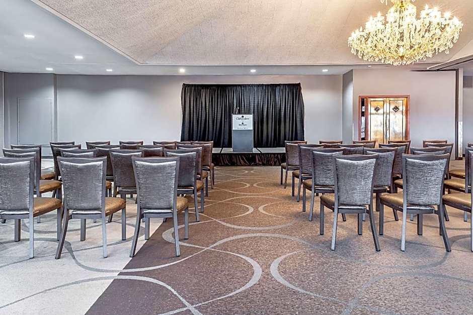 Riverview Inn & Suites, Ascend Hotel Collection