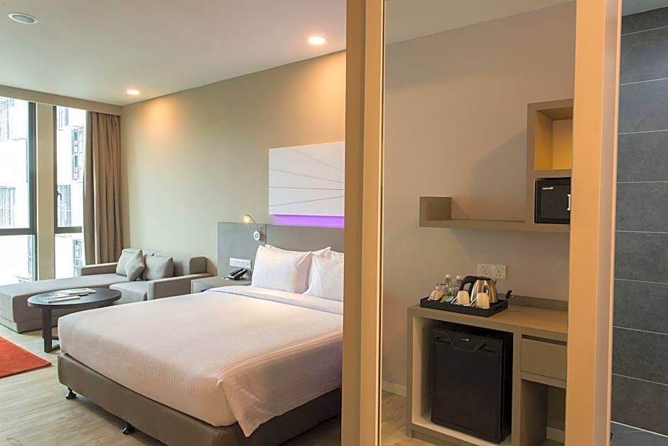 Qliq Damansara Hotel