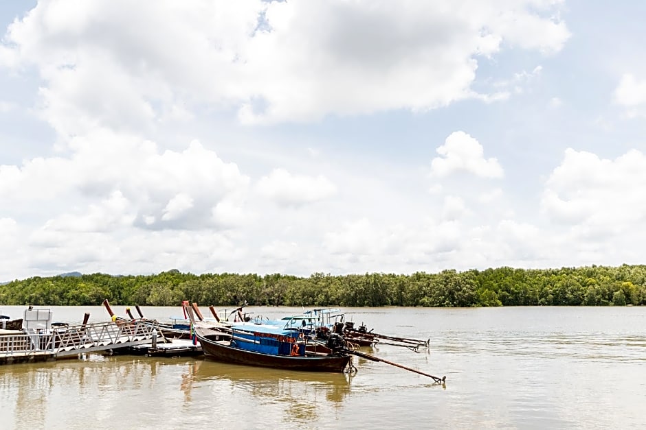 OYO 1118 K L Boutique Hotel