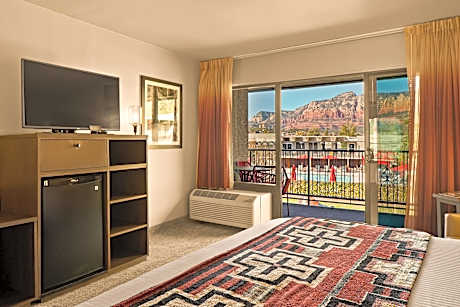 Premium Room, 1 King Bed, Mountain View (Courtyard)