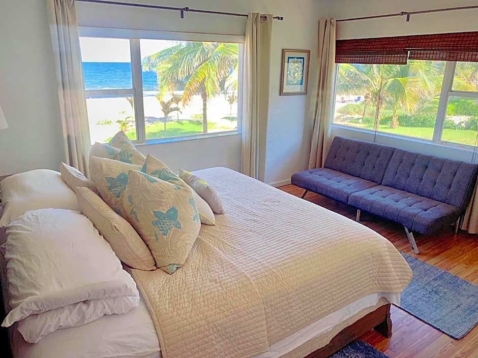 Photo 1 of 16 of 1 King Bed, Nonsmoking, Oceanfront View