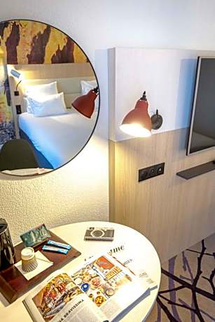 Classic Room with One Double Bed and One Single Bed