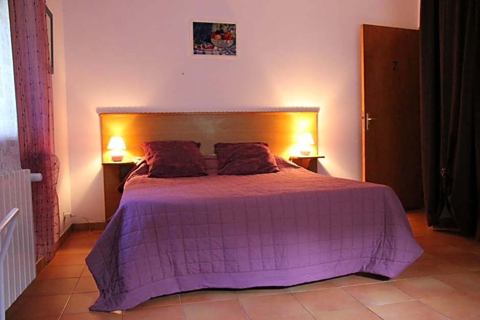 Chambre d'Hôte "Chez Antoinette et Charles"