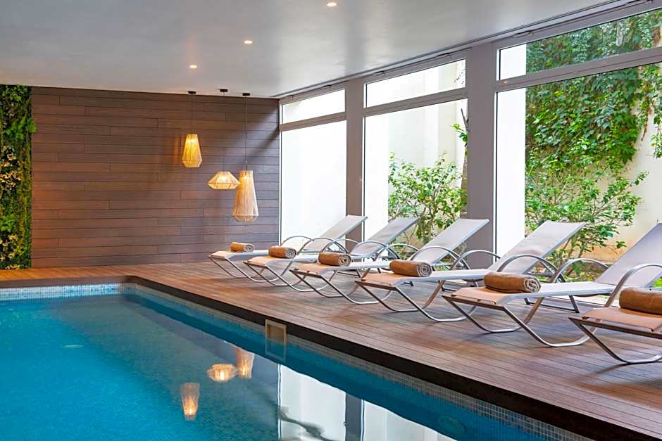 Valentin Reina Paguera - Adults Only