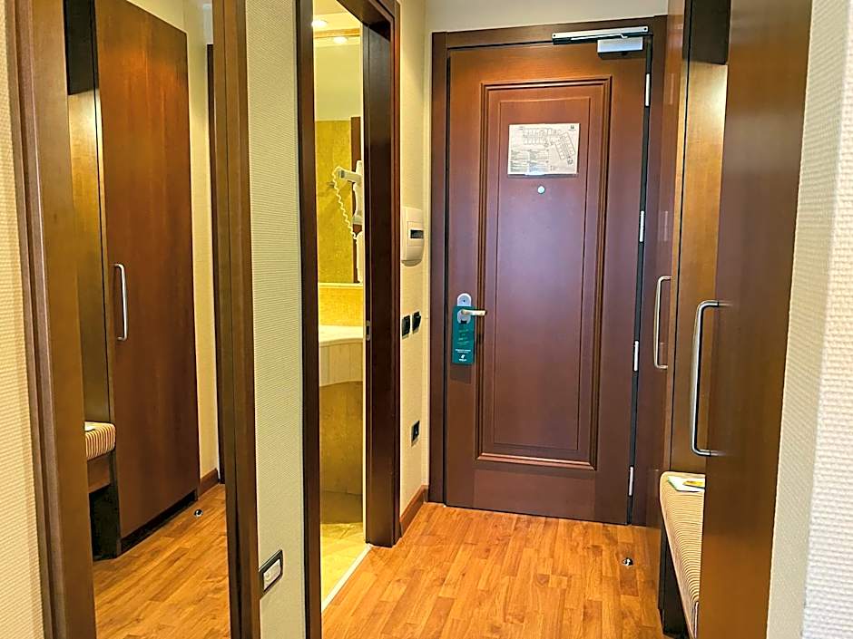 Holiday Inn Cagliari By IHG