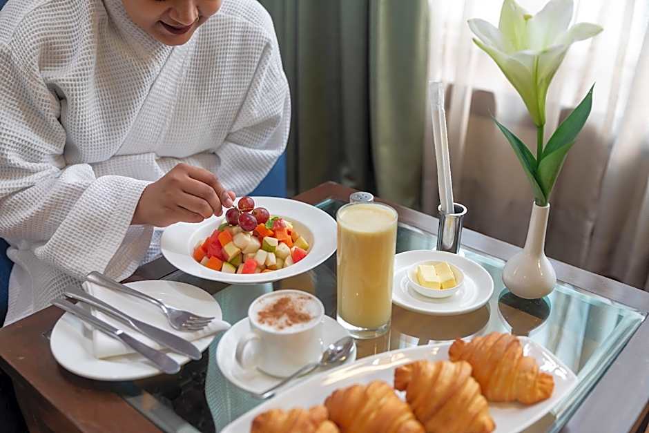 Country Inn and Suites By Radisson Gurugram Sector 12
