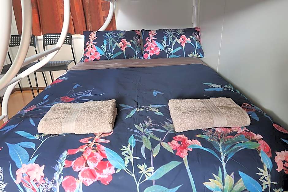 Mud Crab Motel