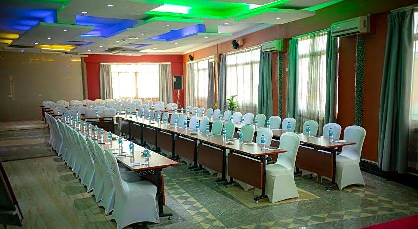 Tiffany Diamond Hotel