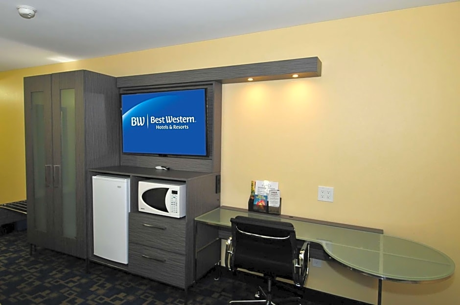 Best Western Antelope Inn & Suites