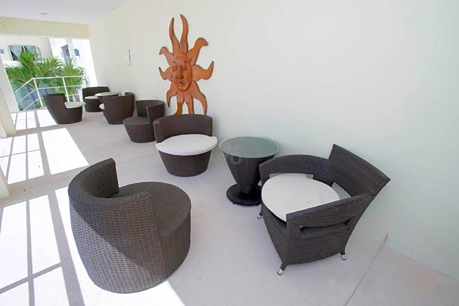 Playa Maya by MIJ - Beachfront Hotel