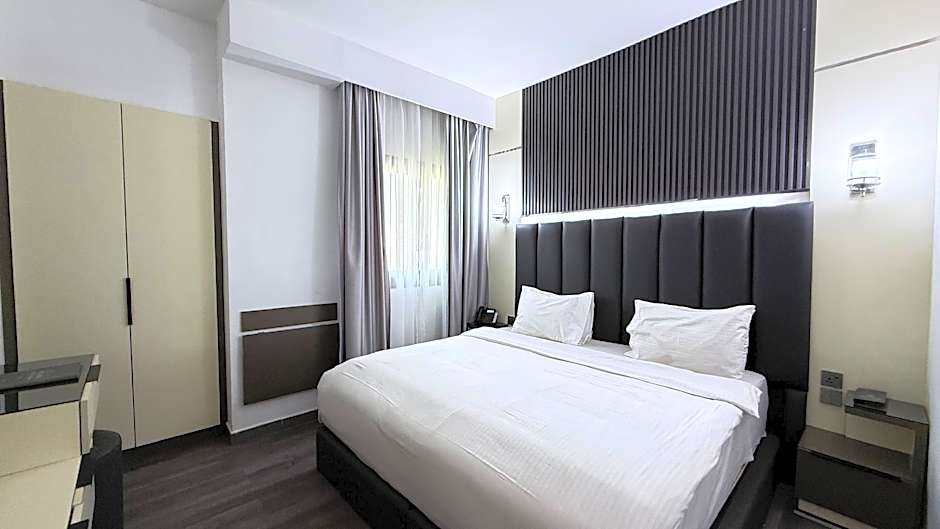 Sunday Sharjah Aparthotel formerly Royal Tulip