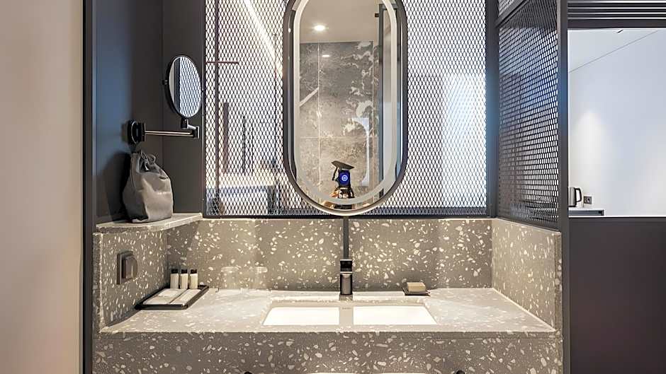 L7 CHUNGJANG by LOTTE HOTELS, formerly Ramada Plaza by Wyndham Chungjang