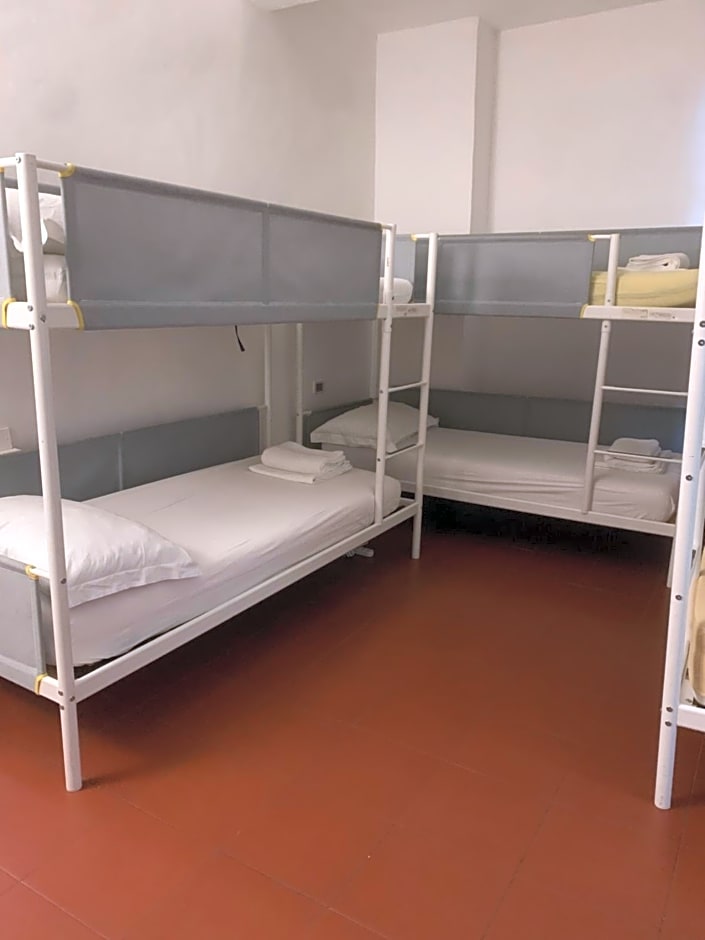 Short Stop Room