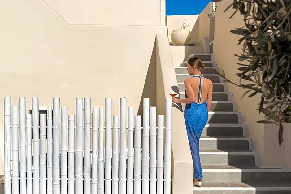 Mythical Blue Luxury Suites