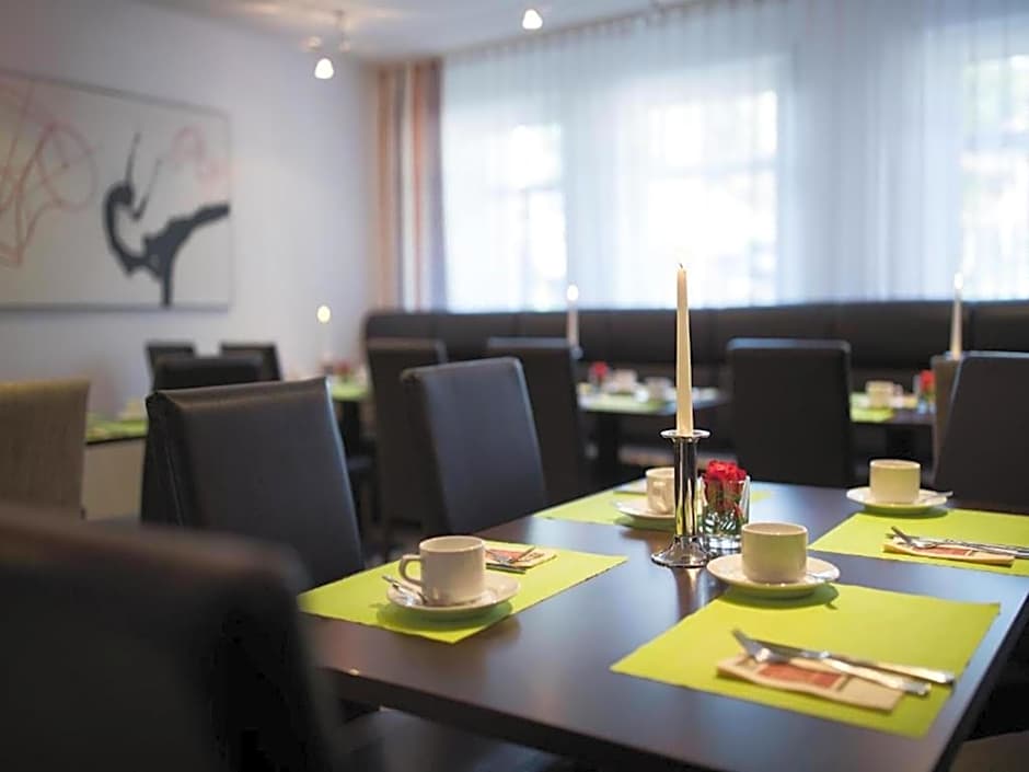 Stuttgart Großbettlingen Hotel by Belvilla