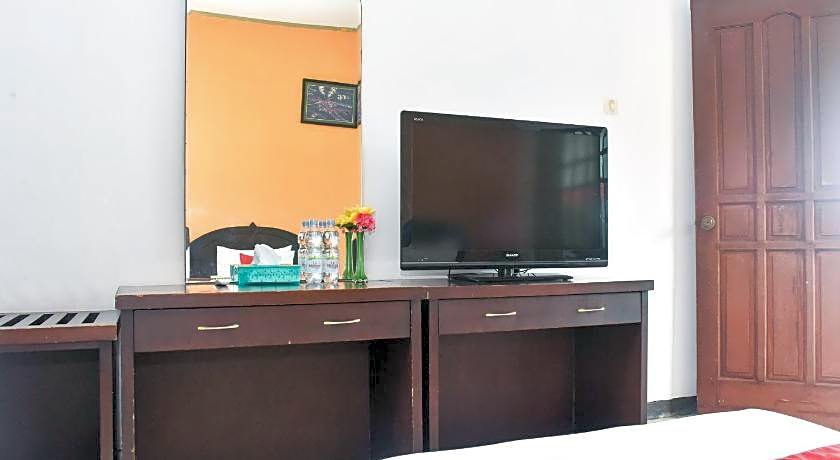 RedDoorz Plus @ Tirta Kencana Hotel