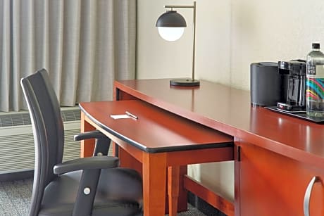 Room, 2 Queen Beds (Hearing Accessible)