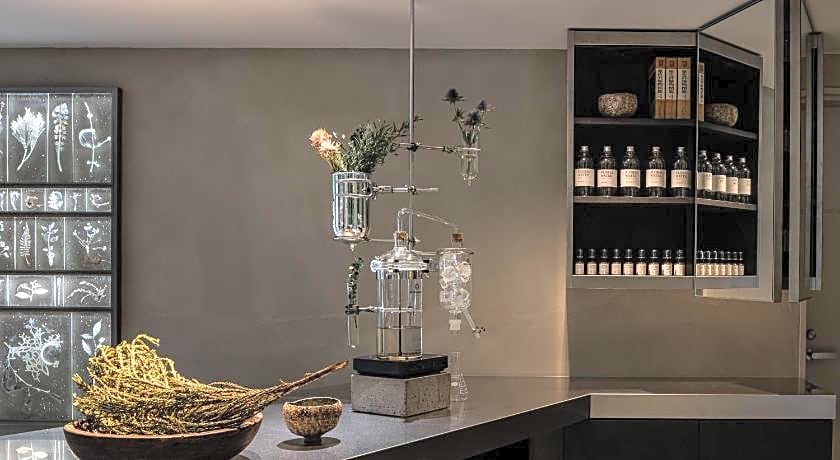 RAKURO Kyoto by THE SHARE HOTELS
