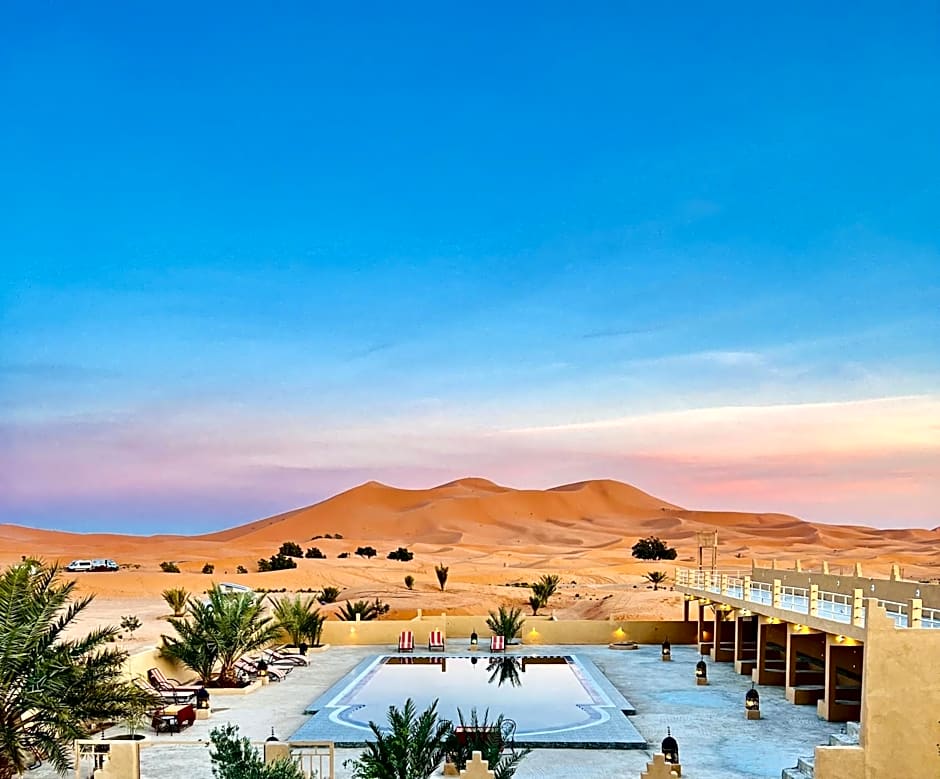 Hotel Camping Les Roses Des Dunes & Piscine