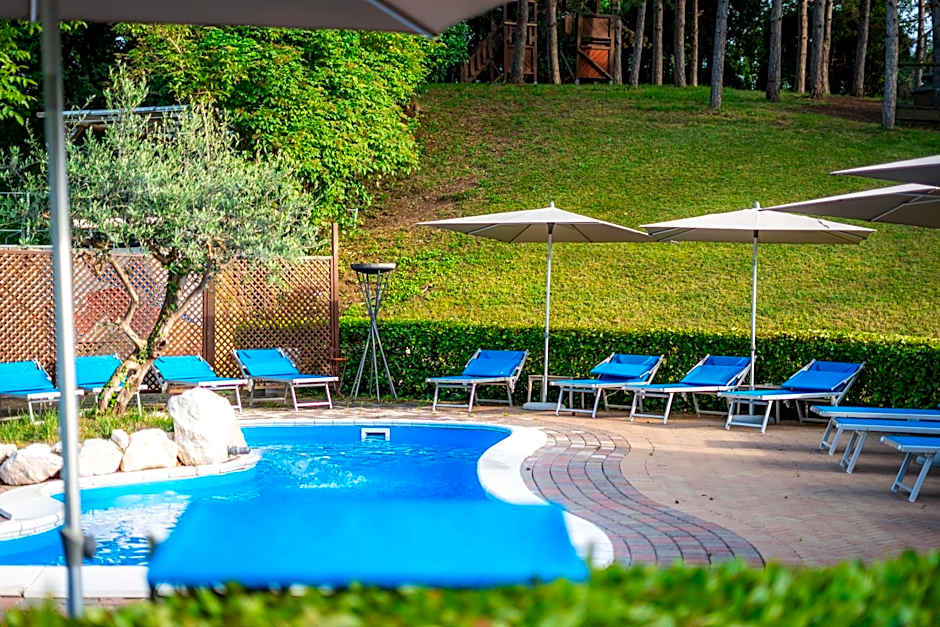 La Valle Dei Caprioli Village Bungalow Park - Freelandia Azienda Agricola