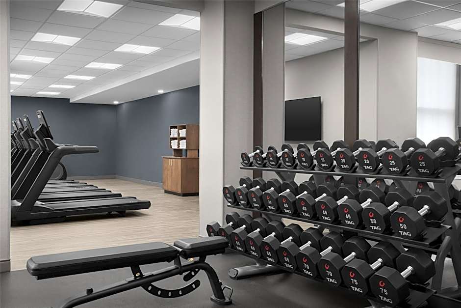 Hampton Inn By Hilton Indianapolis Downtown Across from Circle Centre