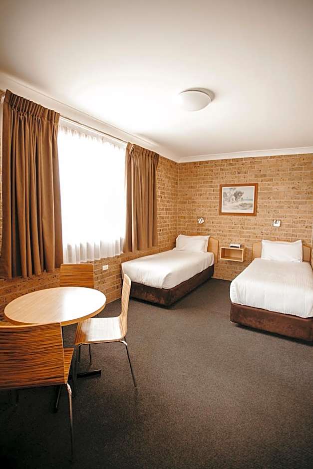 Colonial Motel Richmond