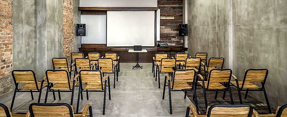 Treasures Hotel and Suites