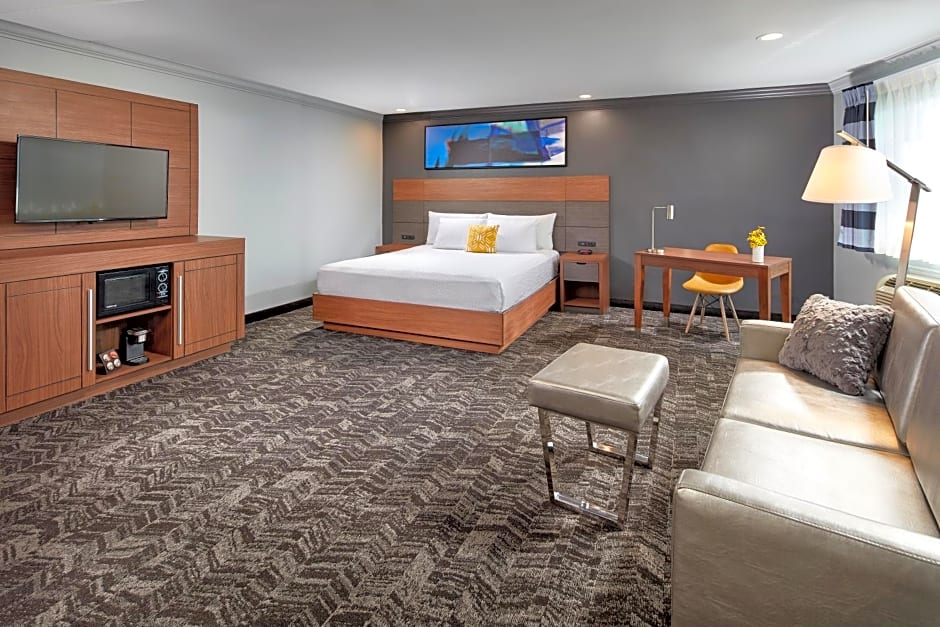 Studio Inn And Suites