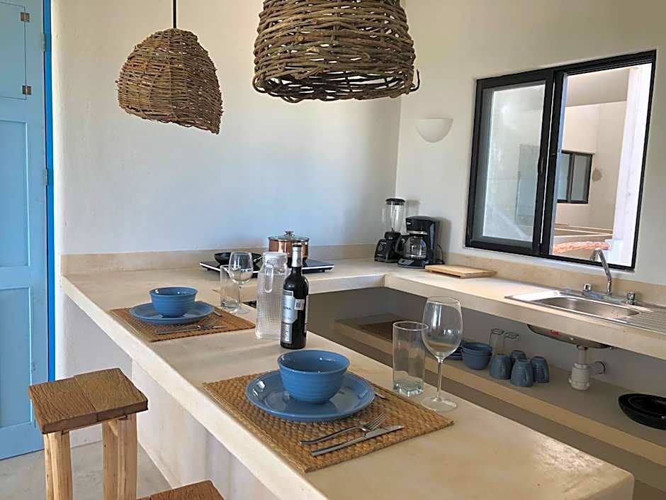 LunArena Barefoot Hotel