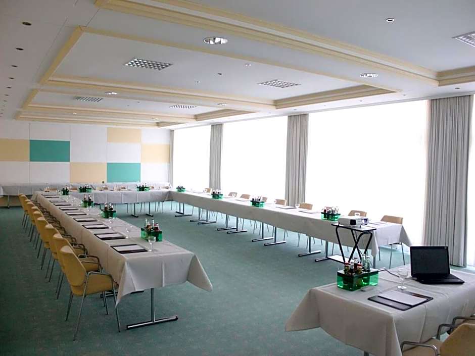 Spa & Wellnesshotel Bad Alexandersbad - Fichtelgebirge by Belvilla