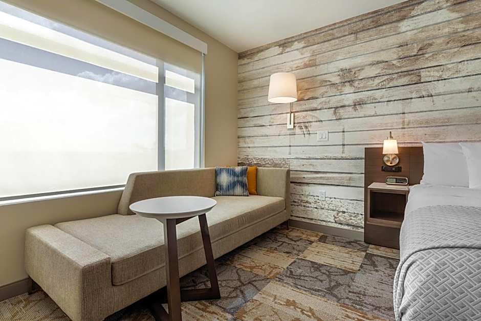 Cambria Hotel Charleston Riverview