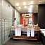 Olivia Plaza Hotel