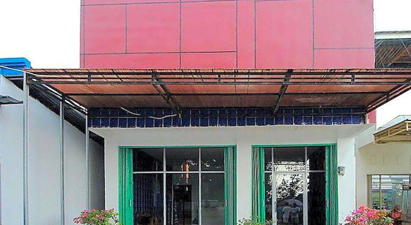 RedDoorz Syariah near Universitas Bengkulu