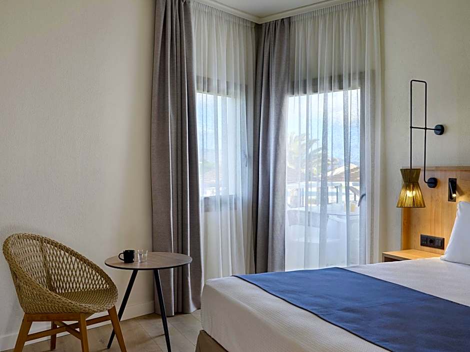 Atlantica Ocean Beach Resort