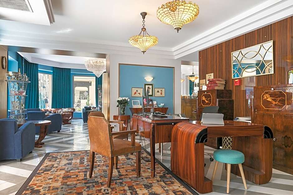 The Jay Hotel by HappyCulture