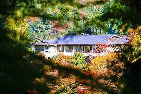 Momijiya Honkan Takao Sansou Ryokan