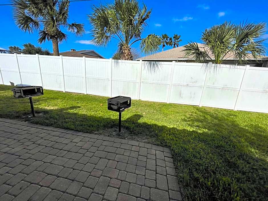 Ocean Village Club B-17