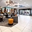La Quinta Inn & Suites by Wyndham Atlanta Airport North