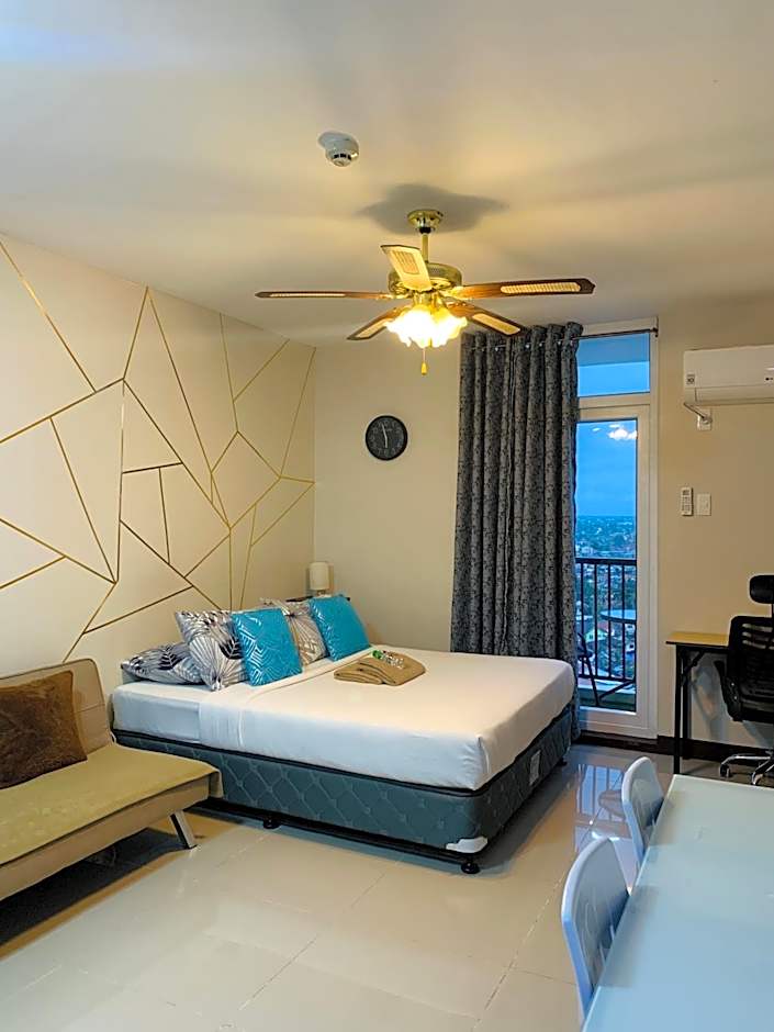 Quayside Condo near Airport