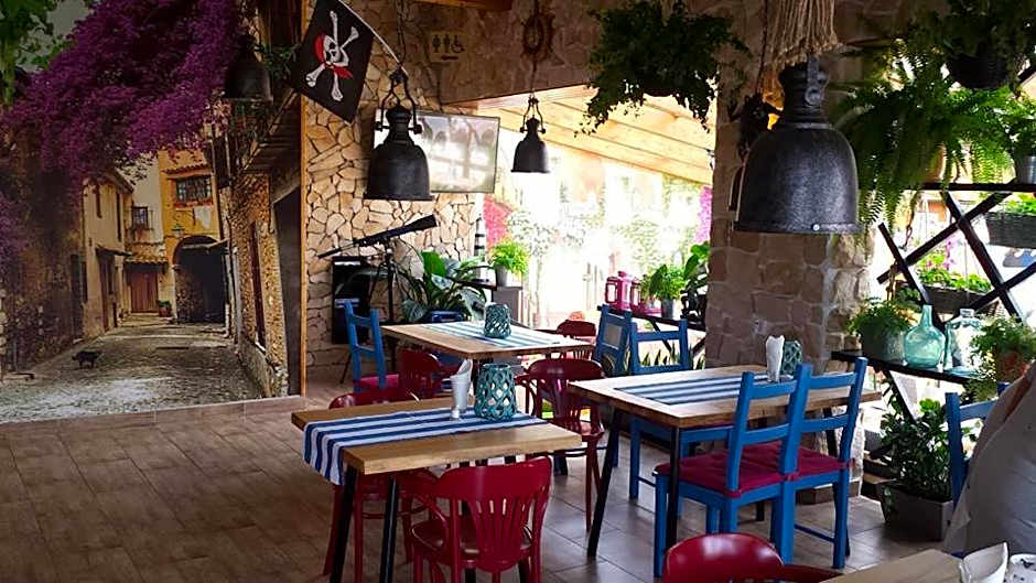 Tawerna Rataje Pokoje Gościnne