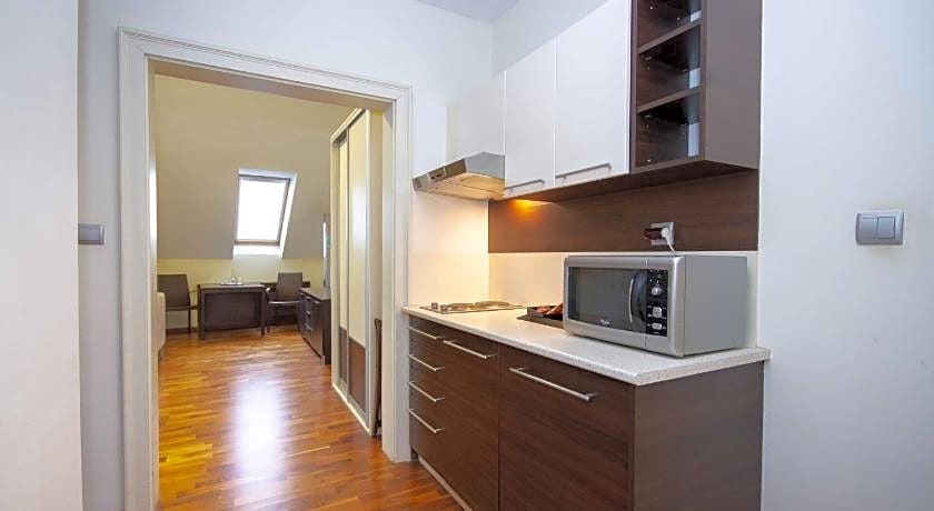 SKARITZ Hotel & Residence