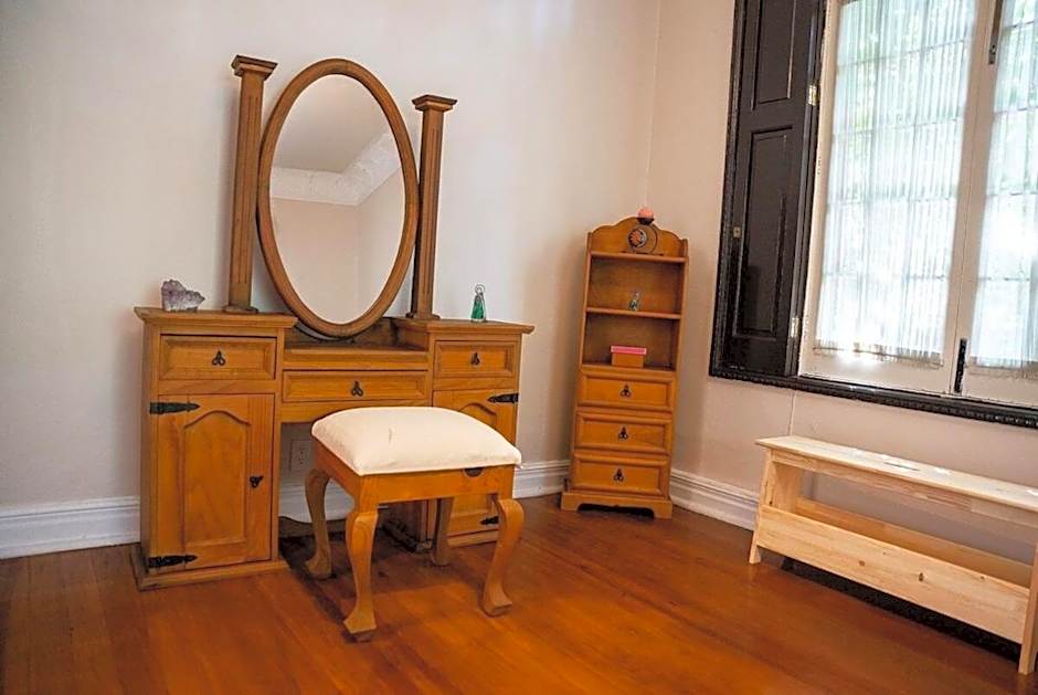 HABITACIONES EN EXCELENTE UBICACIÓN PARA 8 PERSONAS