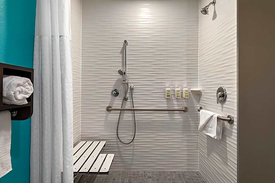 La Quinta Inn & Suites by Wyndham Montgomery