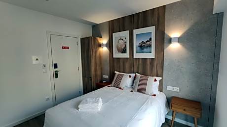 Connecting Family Room