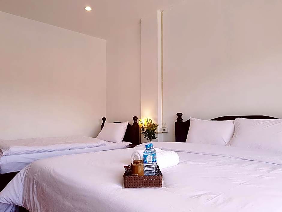 Simon Riverside Hotel