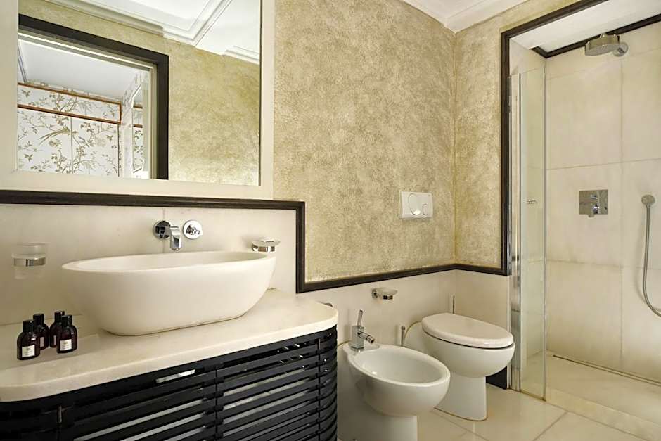 San Firenze Suites & Spa