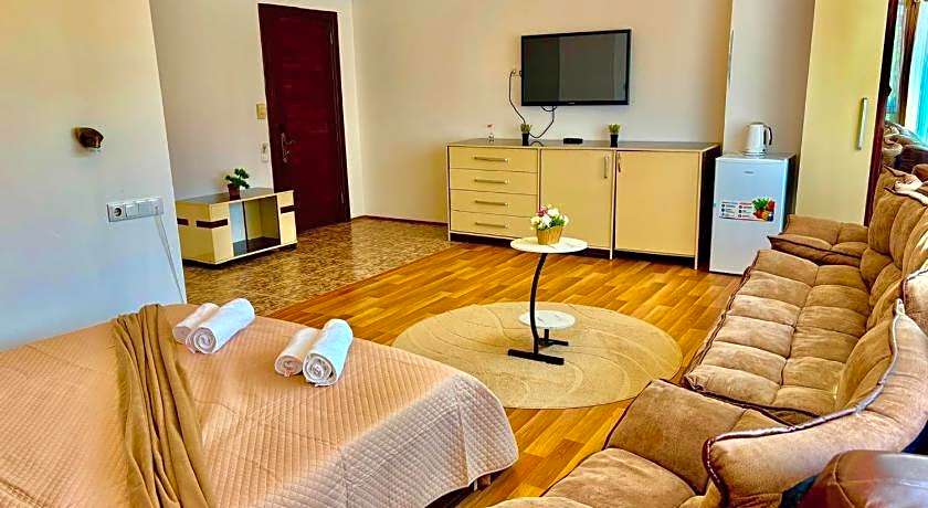 Argo Hotel