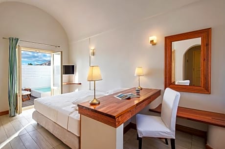 Junior Suite with Outdoor Whirlpool