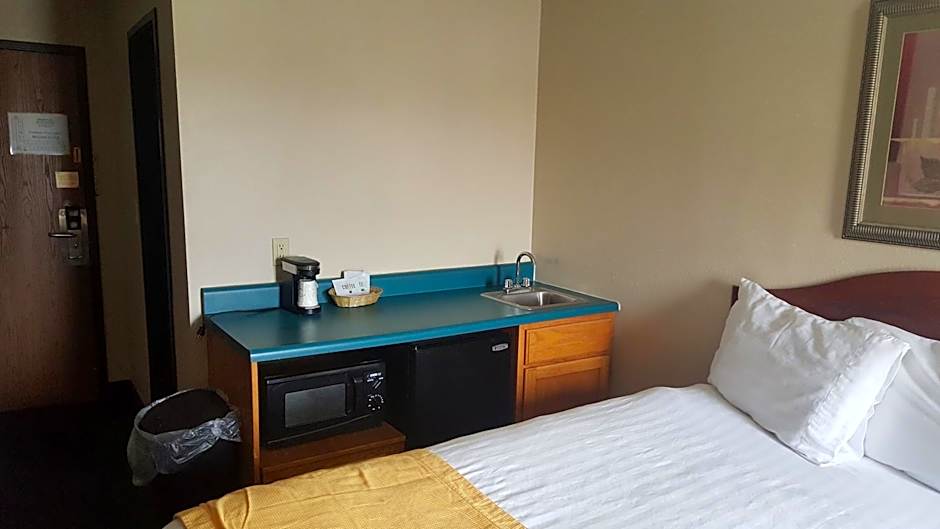 Americas Best Value Inn St. Louis South